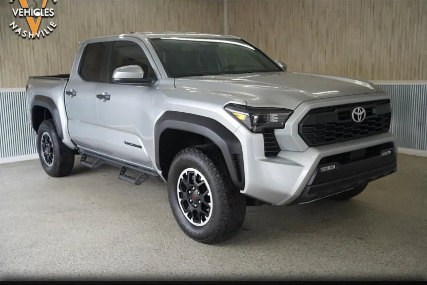2025 Toyota Tacoma TRD 4x4 photo 1