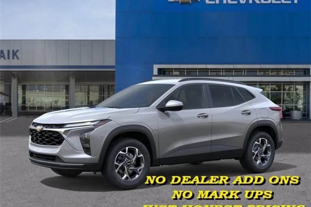 2026 Chevrolet Trax LT photo 1
