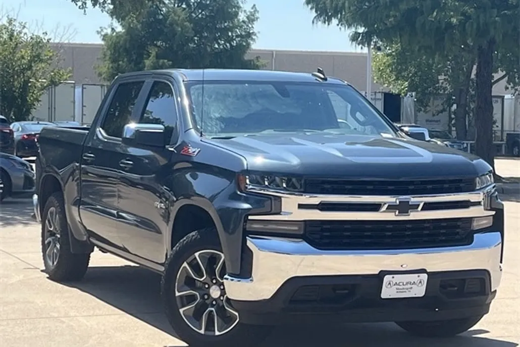 2019 Chevrolet Silverado 1500 LT photo 1