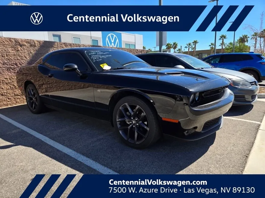 2021 Dodge Challenger SXT photo 1