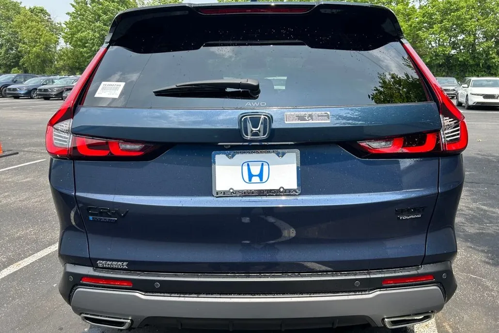 2026 Honda CR-V Hybrid Sport Touring photo 1