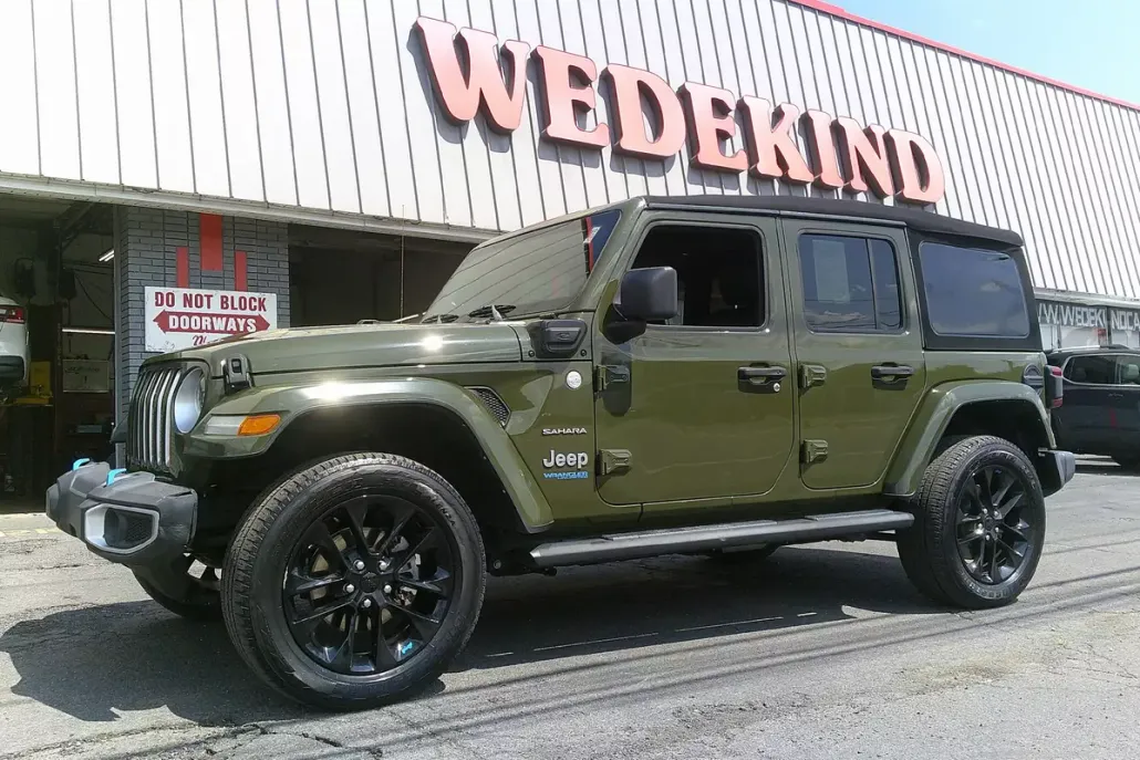 2022 Jeep Wrangler Unlimited 4xe Sahara photo 1