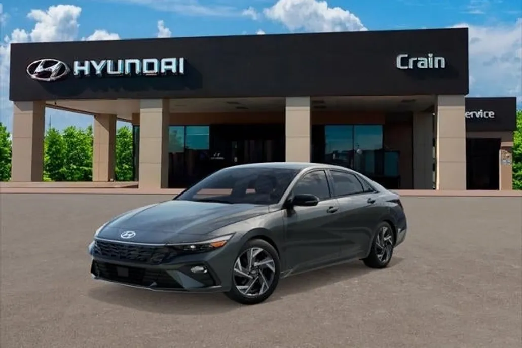 2025 Hyundai Elantra SEL Sport photo 1
