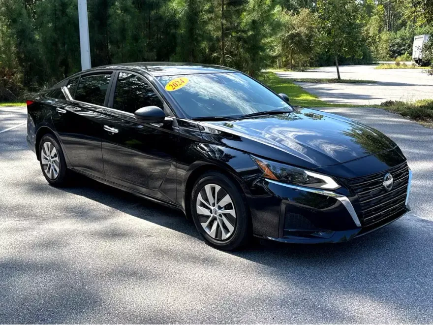 2024 Nissan Altima 2.5 S photo 1