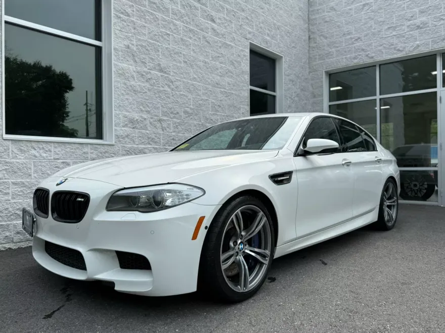 2013 Bmw M5 5 Sedan photo 1