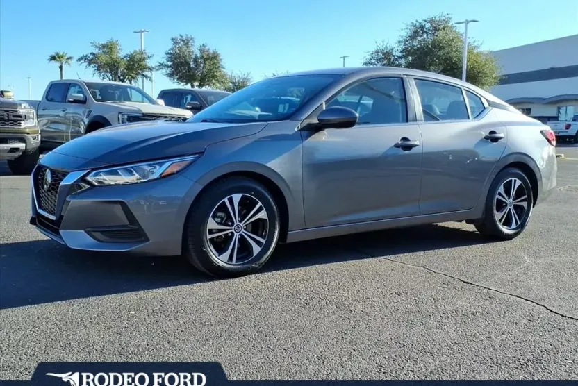 2023 Nissan Sentra SV photo 1