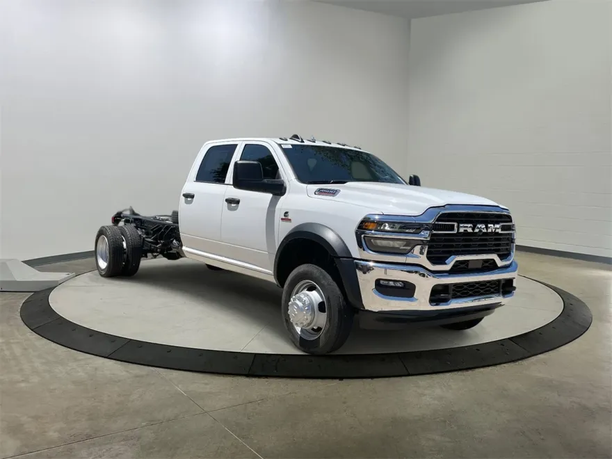 2025 Ram 4500 Tradesman photo 1