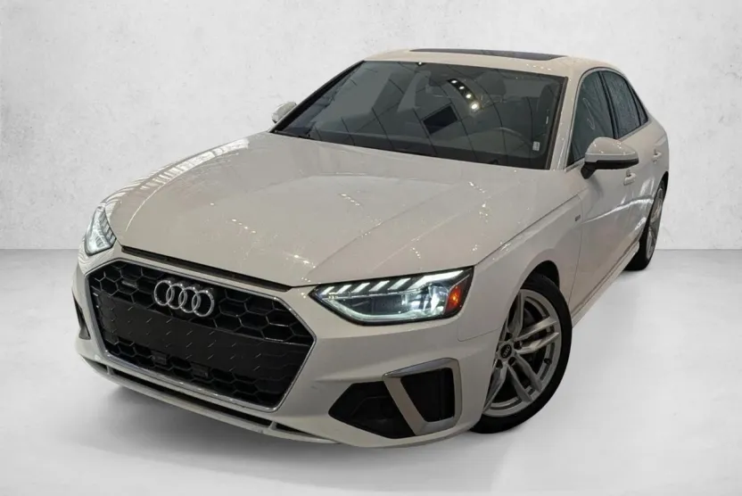 2022 Audi A4 S line Quattro Premium Plus photo 1
