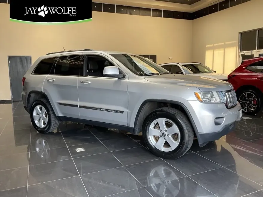 2013 Jeep Grand Cherokee Laredo photo 1