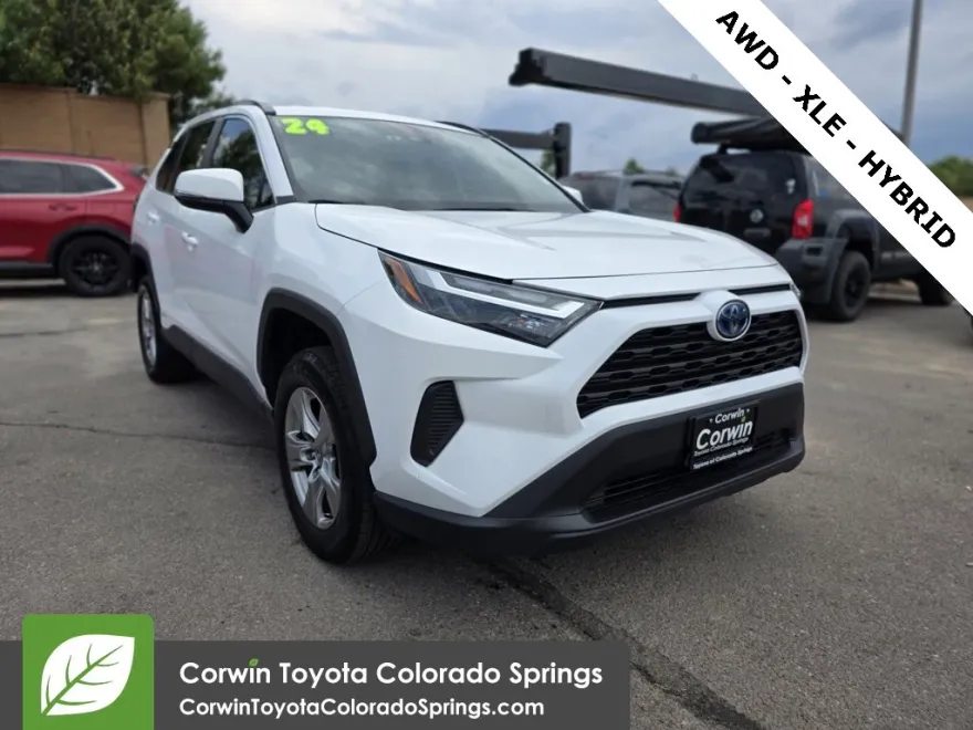 2024 Toyota RAV4 Hybrid XLE photo 1