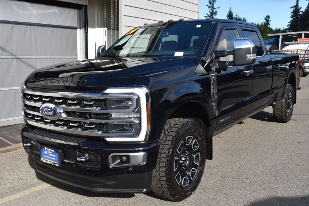 2024 Ford F-350 photo 1