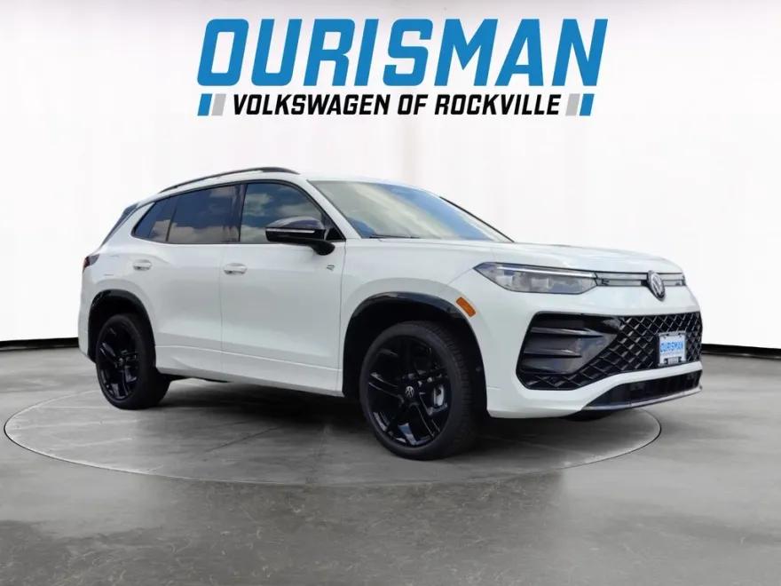 2025 Volkswagen Tiguan SE R-Line Black photo 1