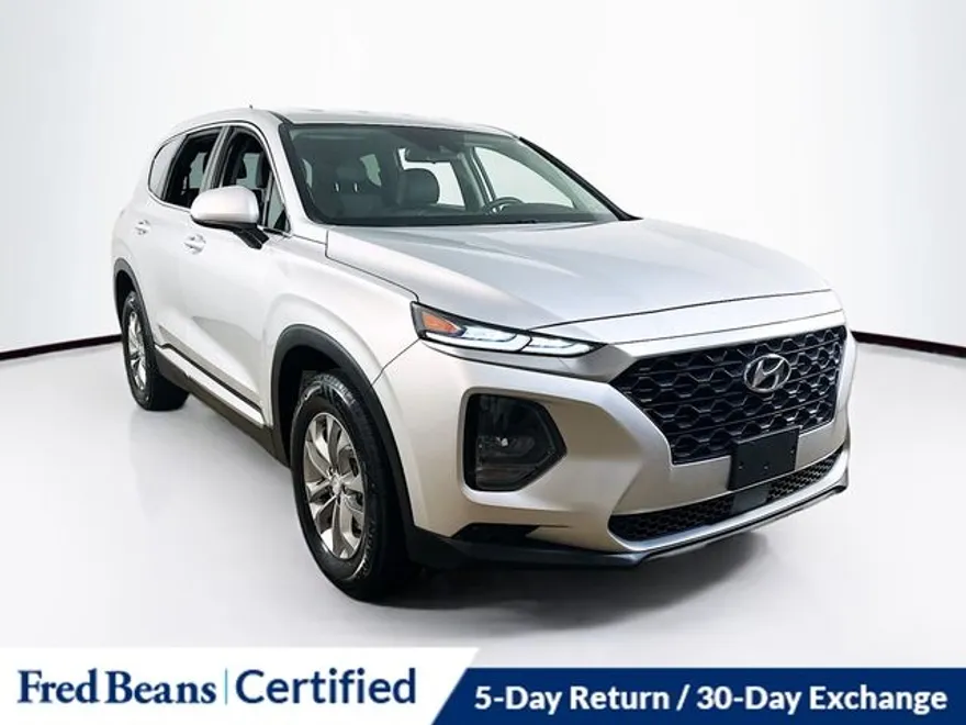 2019 Hyundai Santa Fe SE photo 1