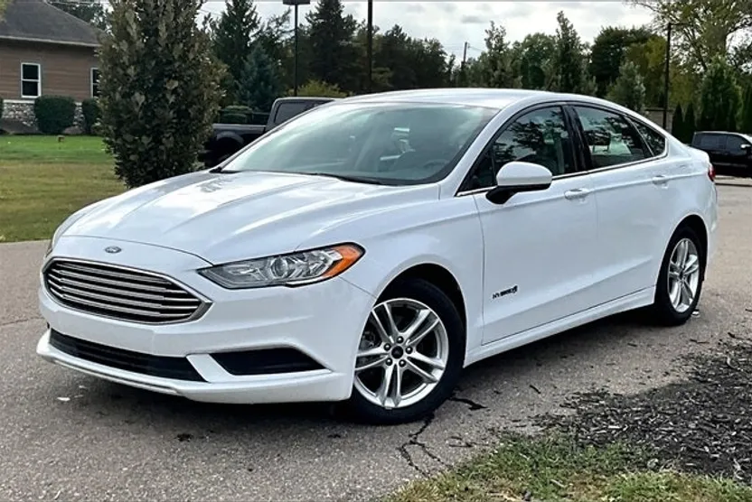 2018 Ford Fusion Hybrid SE photo 1