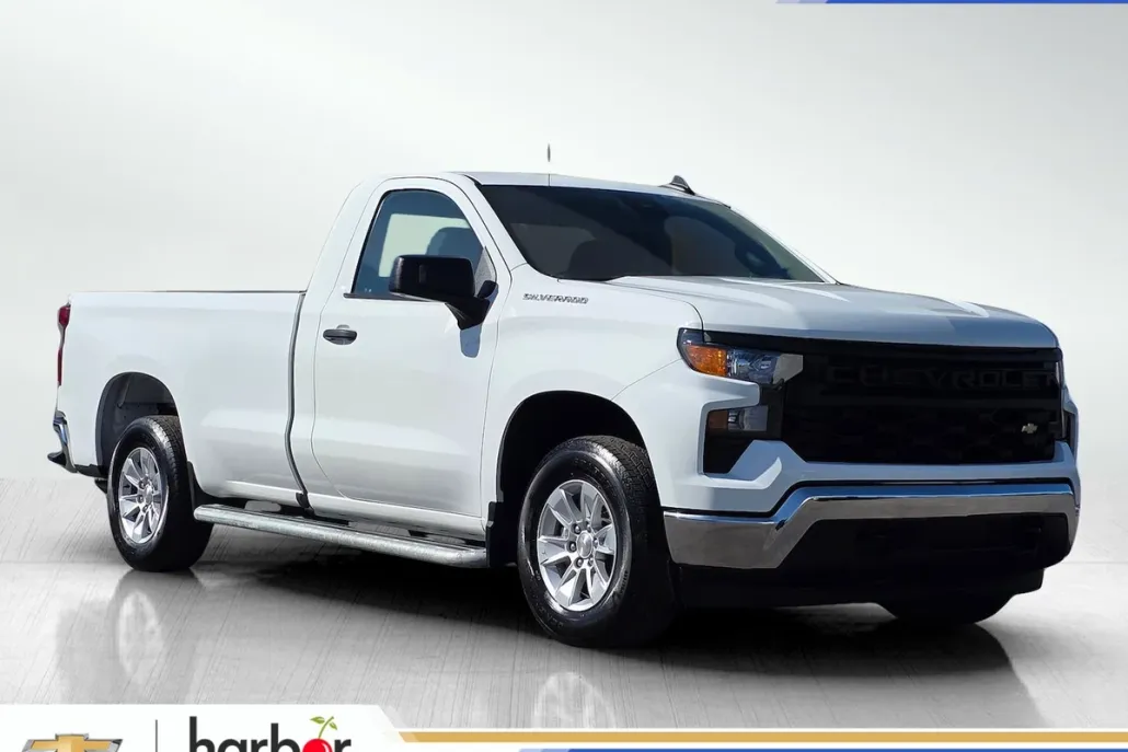 2024 Chevrolet Silverado 1500 photo 1