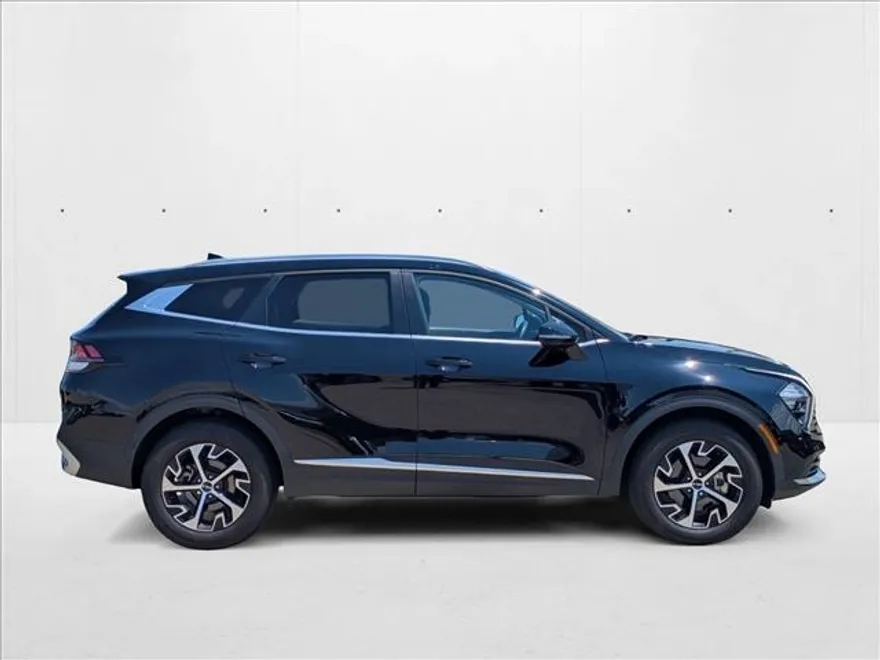 2023 Kia Sportage EX photo 1