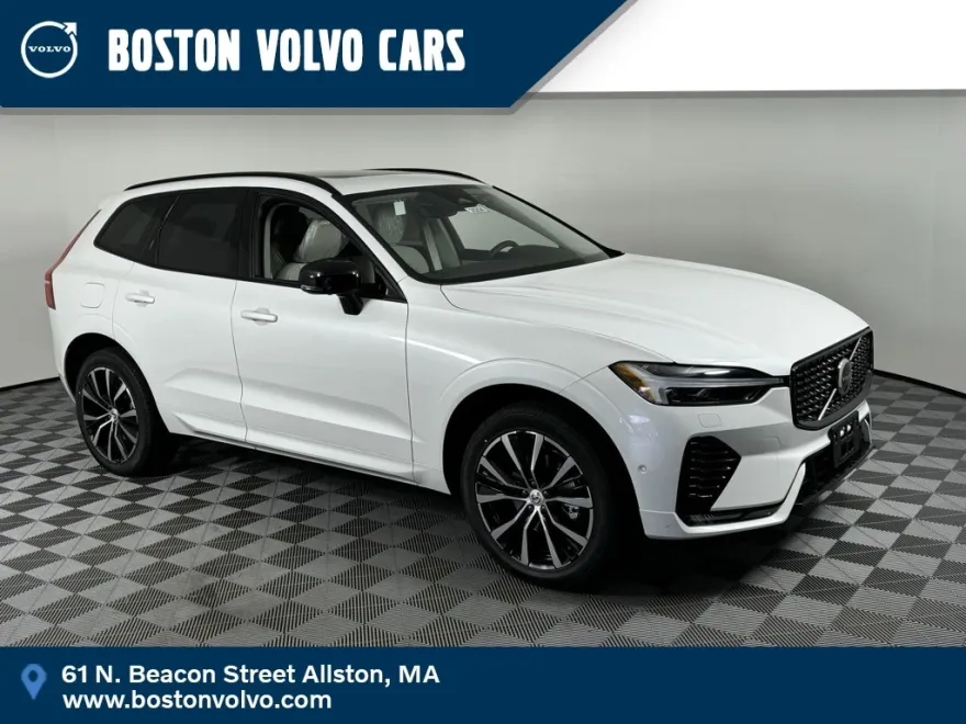2025 Volvo XC60 B5 Plus photo 1