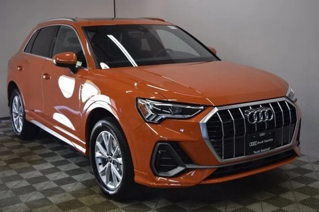2025 Audi Q3 S line Premium Plus photo 1