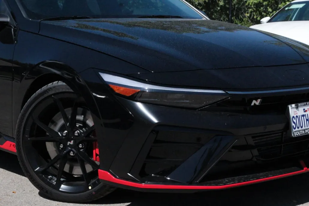 2025 Hyundai Elantra N photo 1
