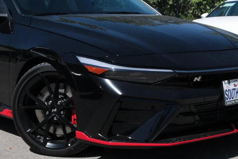 2025 Hyundai Elantra N photo 1