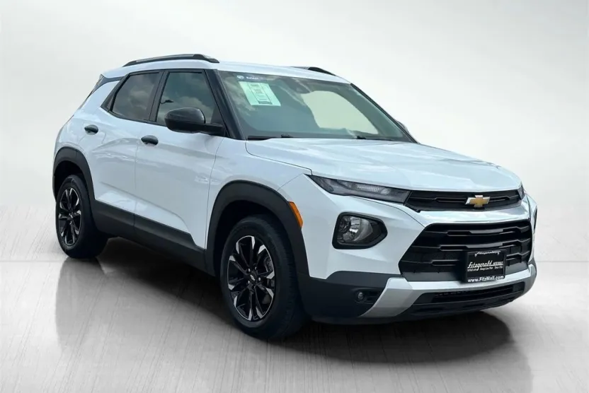 2022 Chevrolet Trailblazer LT photo 1