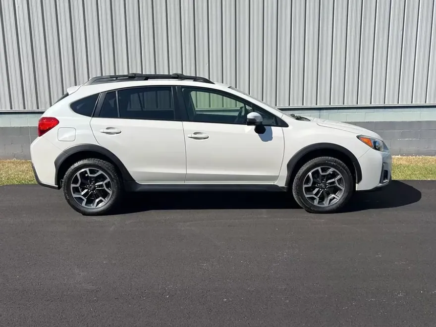 2017 Subaru Crosstrek 2.0i Limited Sport photo 1