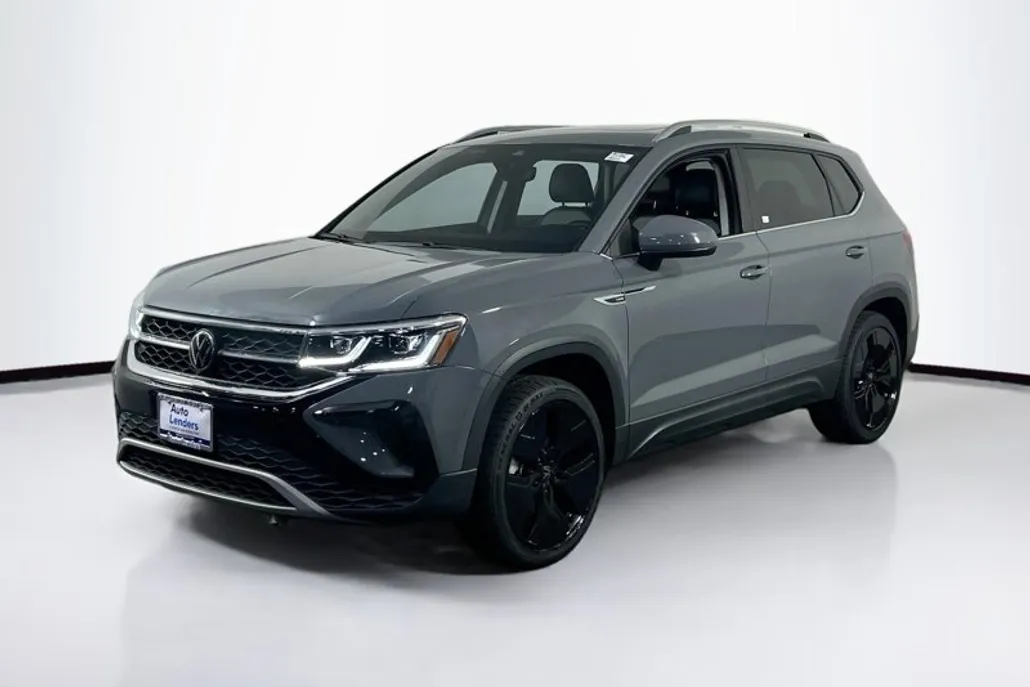 2023 Volkswagen Taos SEL photo 1