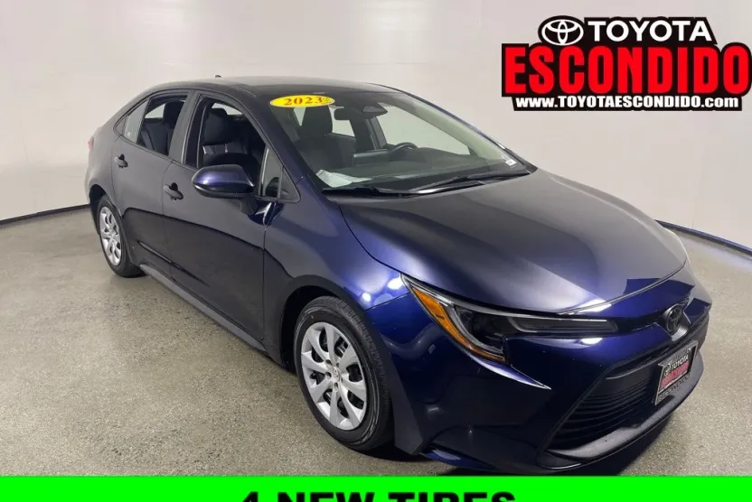 2023 Toyota Corolla LE photo 1