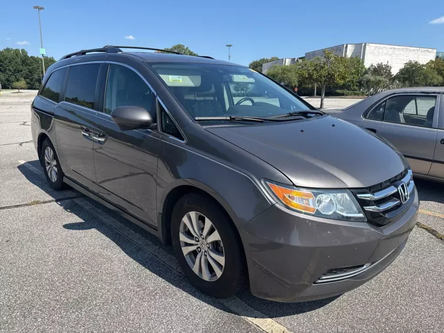 2016 Honda Odyssey EX-L photo 1