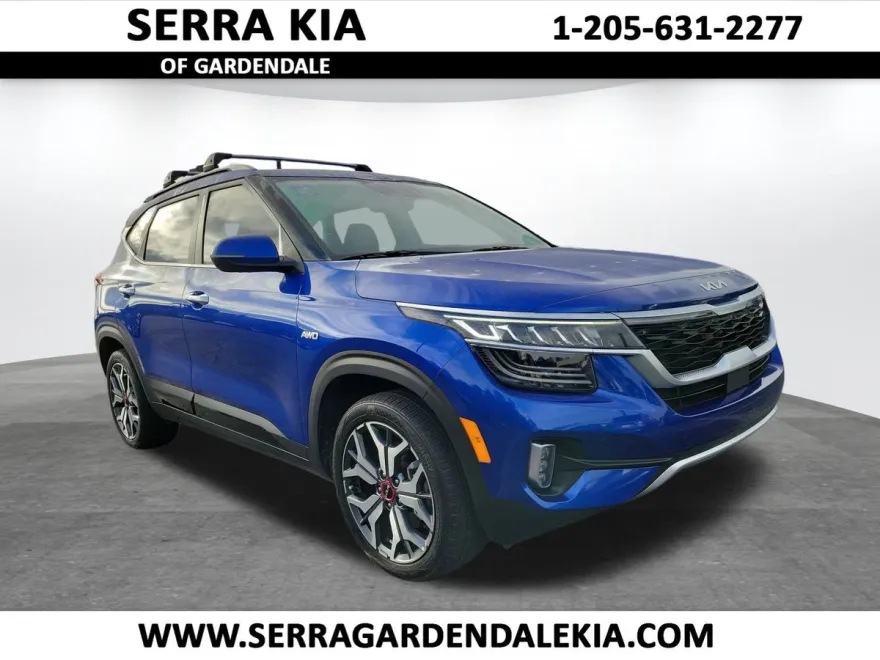 2023 Kia Seltos SX photo 1