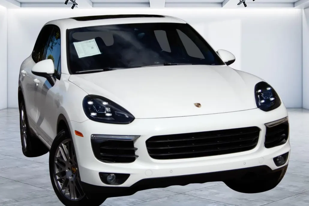 2018 Porsche Cayenne S photo 1