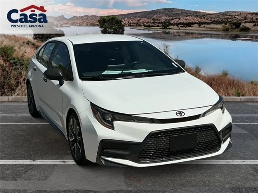 2021 Toyota Corolla SE photo 1