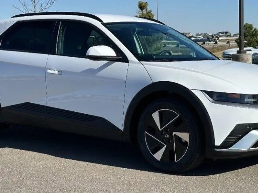 2025 Hyundai Ioniq 5 SEL photo 1
