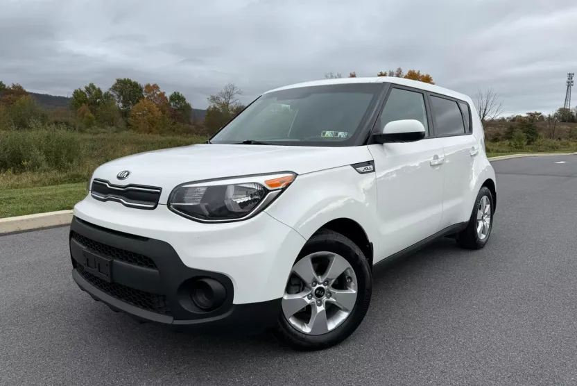 2017 Kia Soul Base photo 1