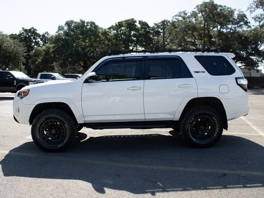 2022 Toyota 4Runner TRD Pro photo 1