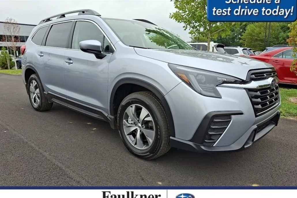 2025 Subaru Ascent Premium photo 1