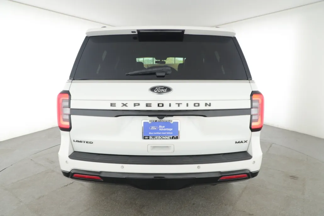 2023 Ford Expedition MAX Limited photo 1