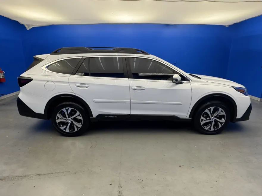 2020 Subaru Outback Limited XT photo 1