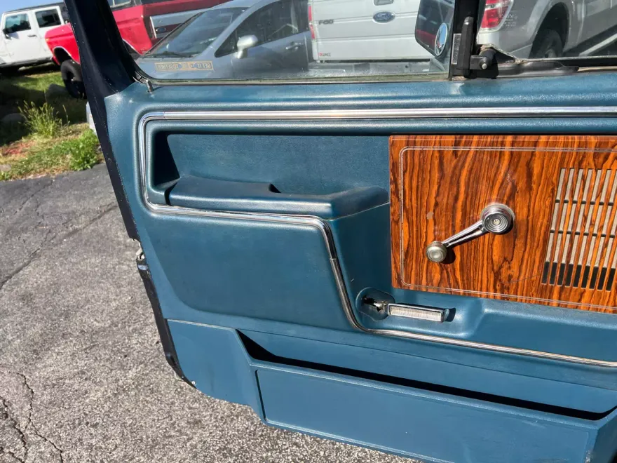 1984 Ford F-150 photo 1