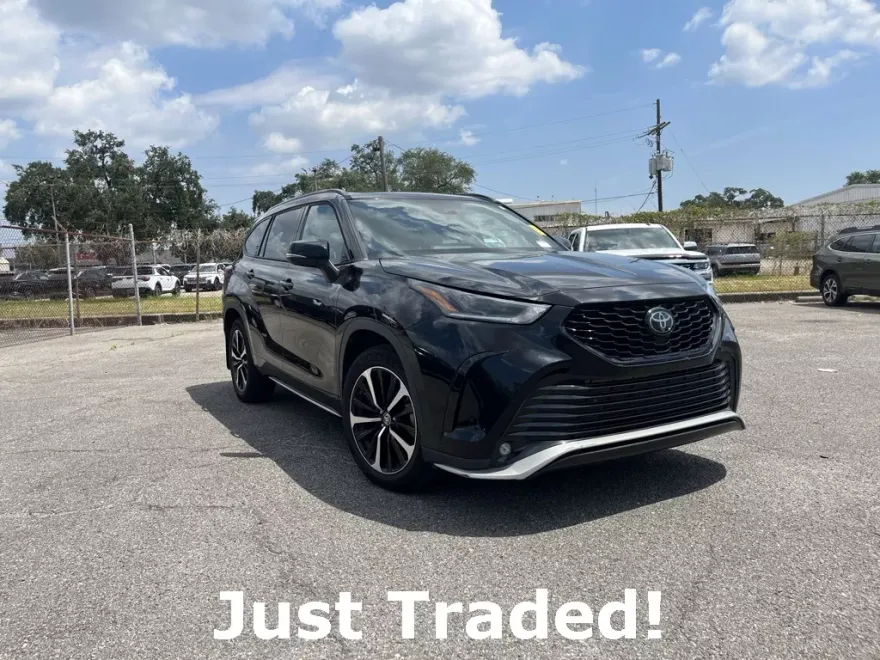 2022 Toyota Highlander XSE photo 1