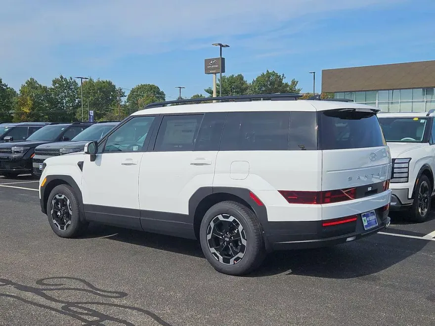 2026 Hyundai Santa Fe SEL photo 1