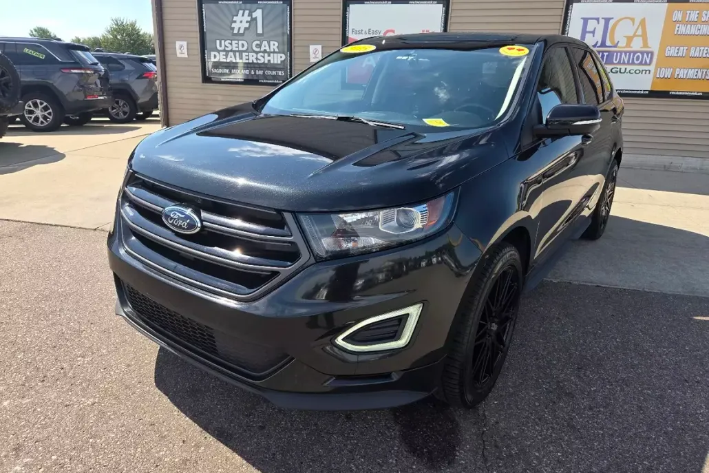 2015 Ford Edge Sport photo 1
