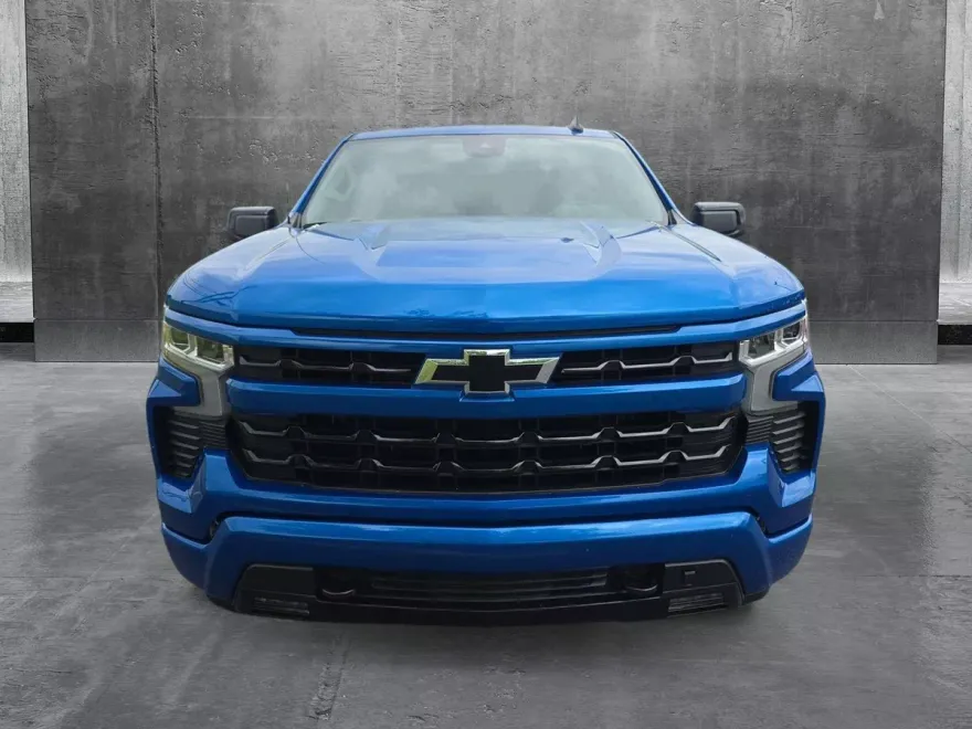 2023 Chevrolet Silverado 1500 RST photo 2
