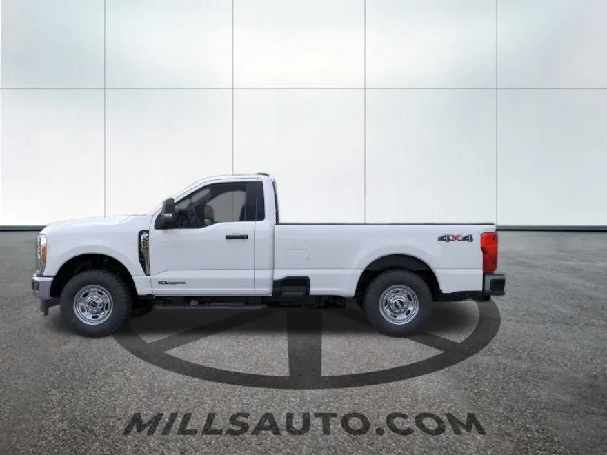 2025 Ford F-250 XLT photo 1