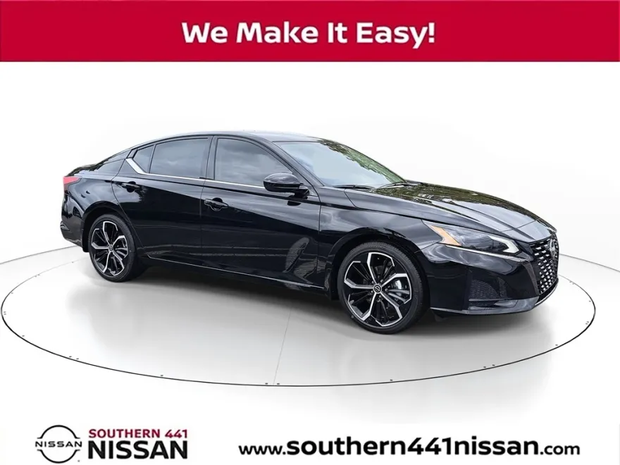 2025 Nissan Altima 2.5 SR photo 1