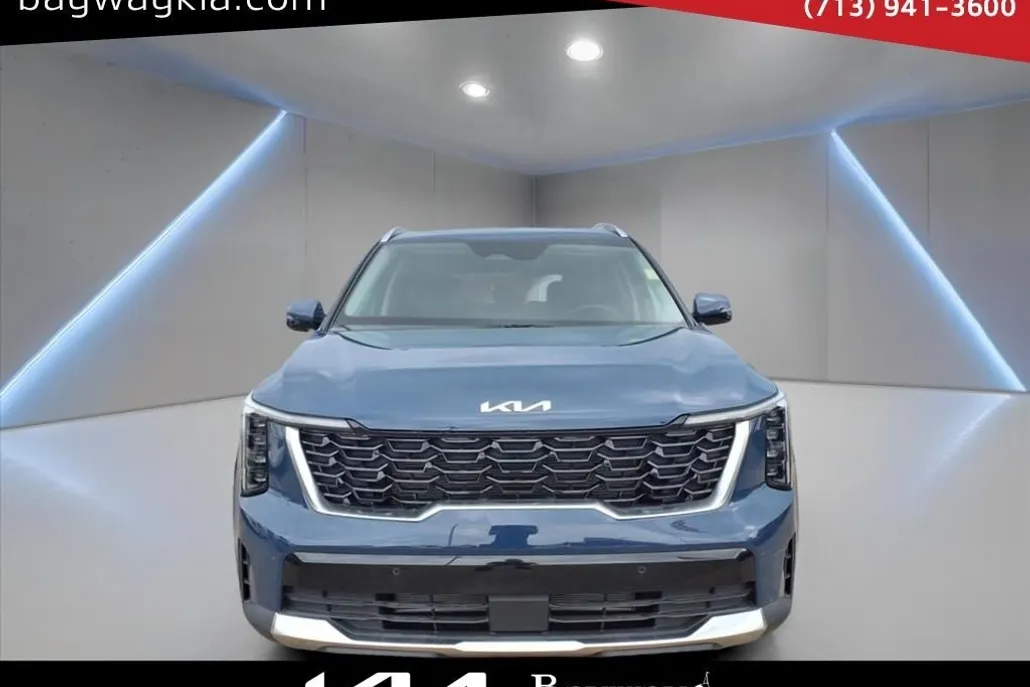 2025 Kia Sorento S photo 1