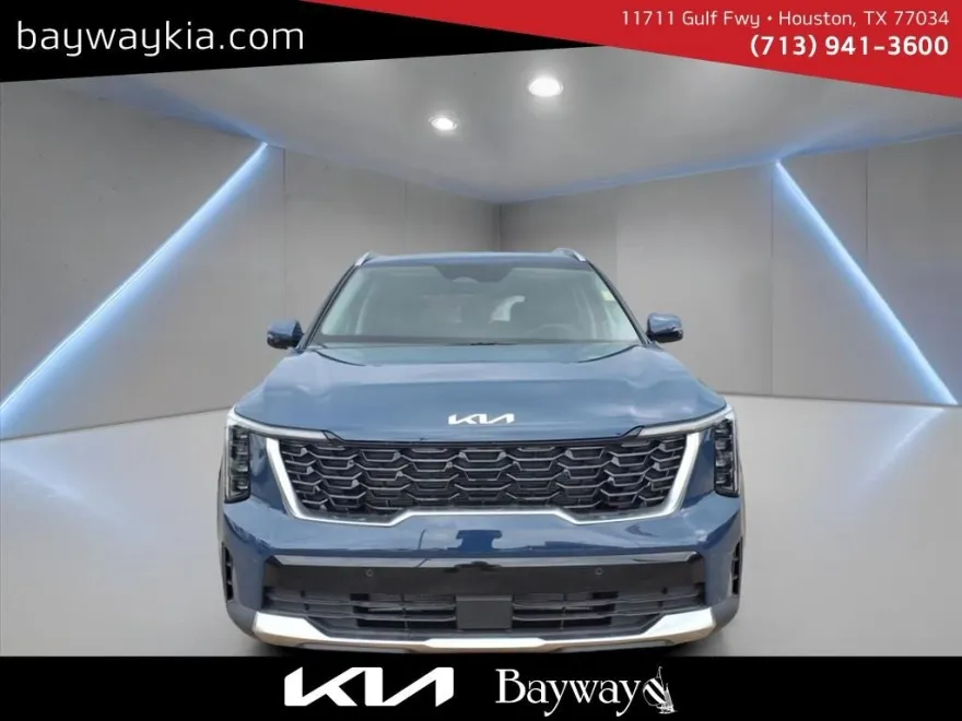 2025 Kia Sorento S photo 1