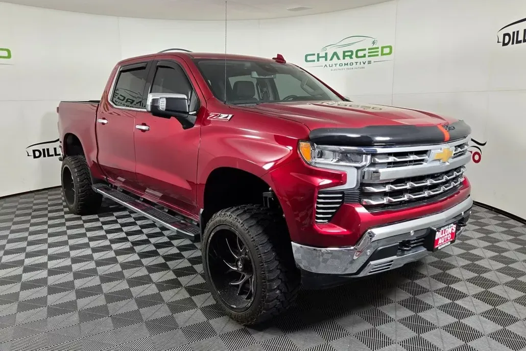 2022 Chevrolet Silverado 1500 LTZ photo 1