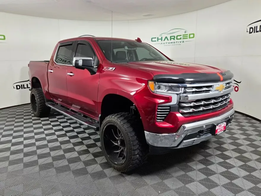 2022 Chevrolet Silverado 1500 LTZ photo 1