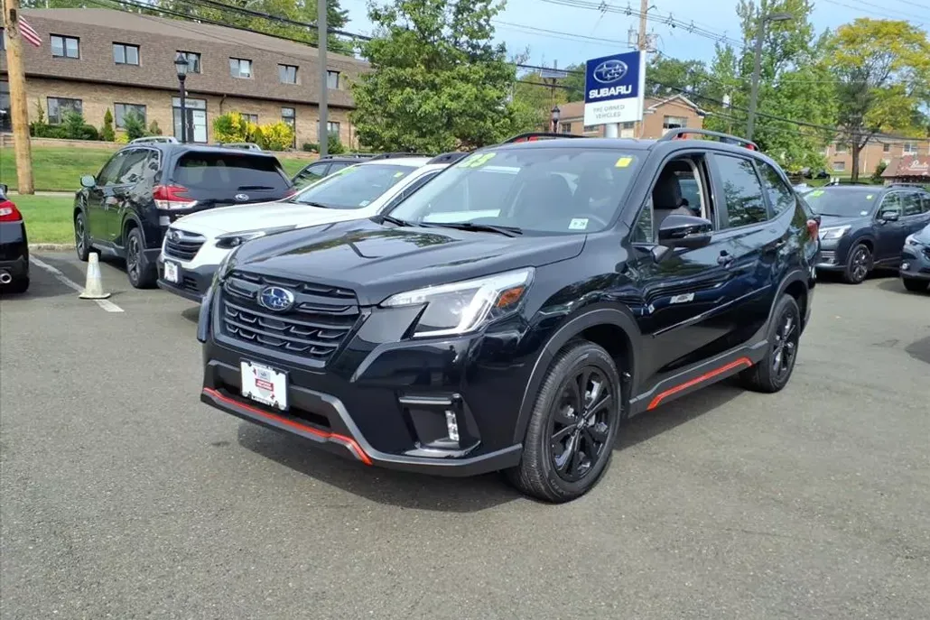 2023 Subaru Forester Sport photo 1